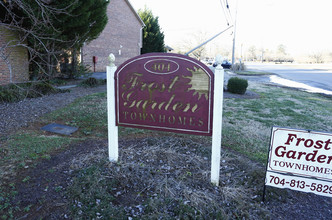 Frost Garden Townhomes in Mount Holly, NC - Building Photo - Building Photo