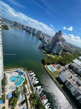 3530 Mystic Pointe Dr in Aventura, FL - Building Photo - Building Photo