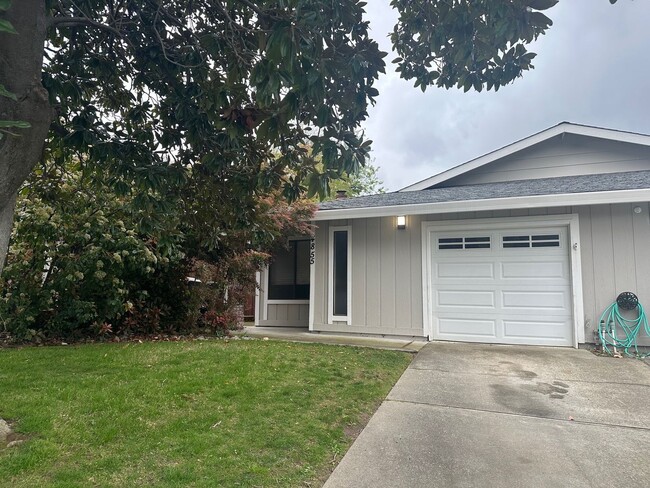 property at 4855 Scotch Ct