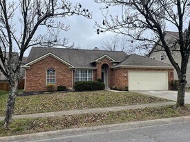 821 Palomino Ln in Lexington, KY - Building Photo