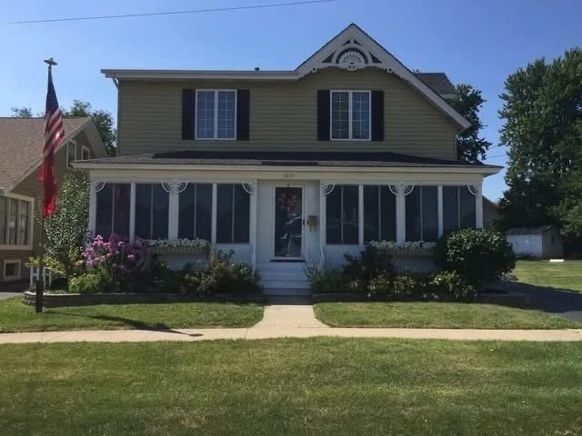 property at 1619 Riverside Dr