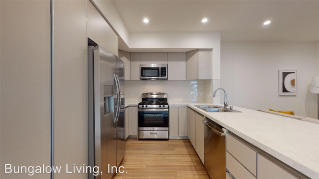 4909 Rosewood Ave in Los Angeles, CA - Building Photo - Building Photo