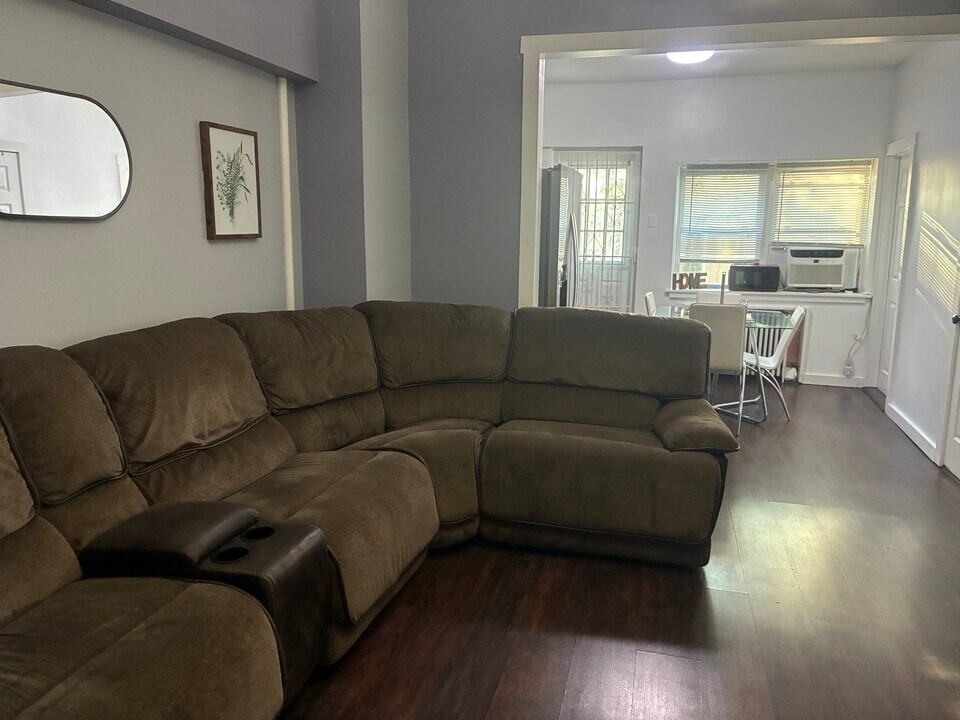 1634 Summerfield St, Unit 1634 Summerfield in Ridgewood, NY - Building Photo