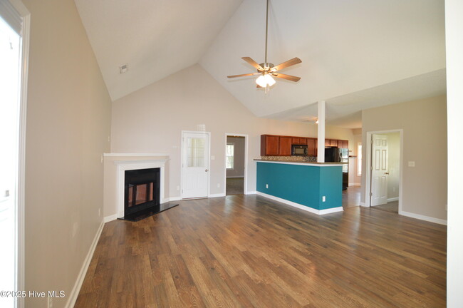 24 Jasmine Ln in Jacksonville, NC - Building Photo - Building Photo