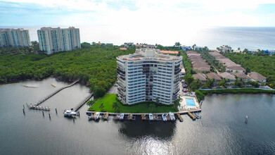 3912 S Ocean Blvd, Unit Regency Highland in Highland Beach, FL - Building Photo - Building Photo