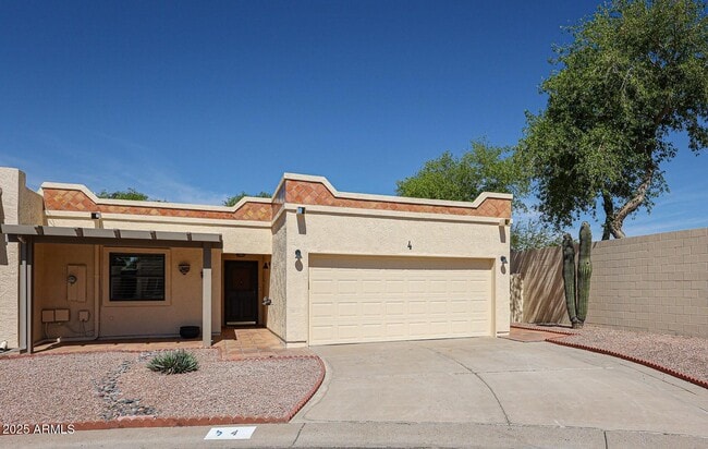 property at 7006 E Jensen St