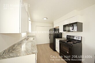231 Adams St in Chubbuck, ID - Building Photo - Building Photo