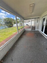 9431 NW 10th St in Pembroke Pines, FL - Building Photo - Building Photo