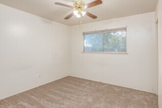 1816 E Tucker Blvd in Arlington, TX - Building Photo - Building Photo