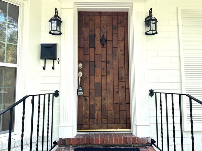 523 Ramona Ln in Orlando, FL - Foto de edificio - Building Photo