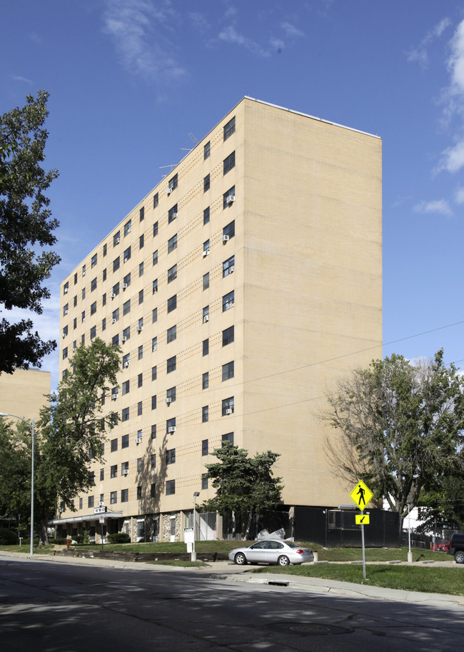 Park North & Park South Towers in Omaha, NE - Building Photo - Building Photo