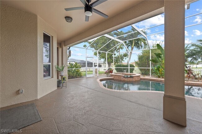 2529 SW 23rd Pl in Cape Coral, FL - Building Photo - Building Photo