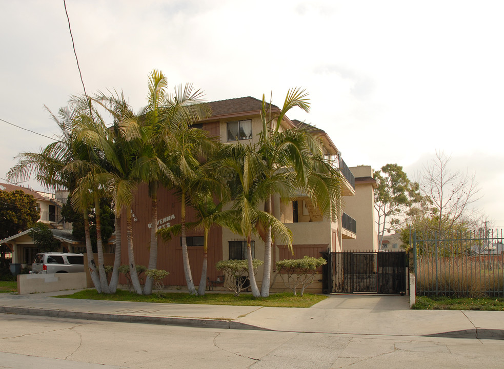 Ravenna Apartments in Wilmington, CA - Building Photo