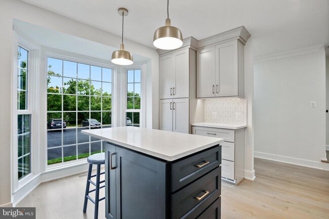 property at 165 E St NE