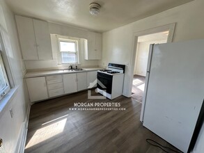 1051 Sycamore St in Anderson, IN - Building Photo - Building Photo