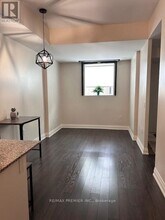 32-F1132 Coles Ave in Vaughan, ON - Building Photo - Building Photo