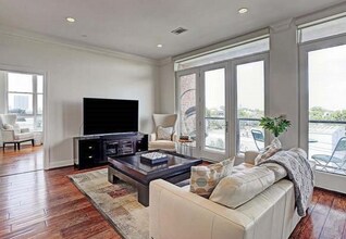 1419 Montrose Blvd in Houston, TX - Building Photo - Building Photo