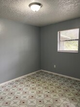 607 Herb Hudson Ct in Apopka, FL - Foto de edificio - Building Photo