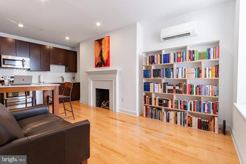1311 Spruce St in Philadelphia, PA - Building Photo
