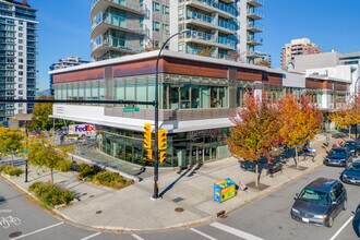 The Lonsdale in North Vancouver, BC - Building Photo - Building Photo
