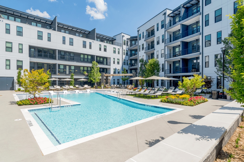 Eden at Lakeview in Alpharetta, GA - Foto de edificio