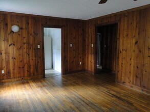 106 Pine St in Carrboro, NC - Building Photo - Building Photo