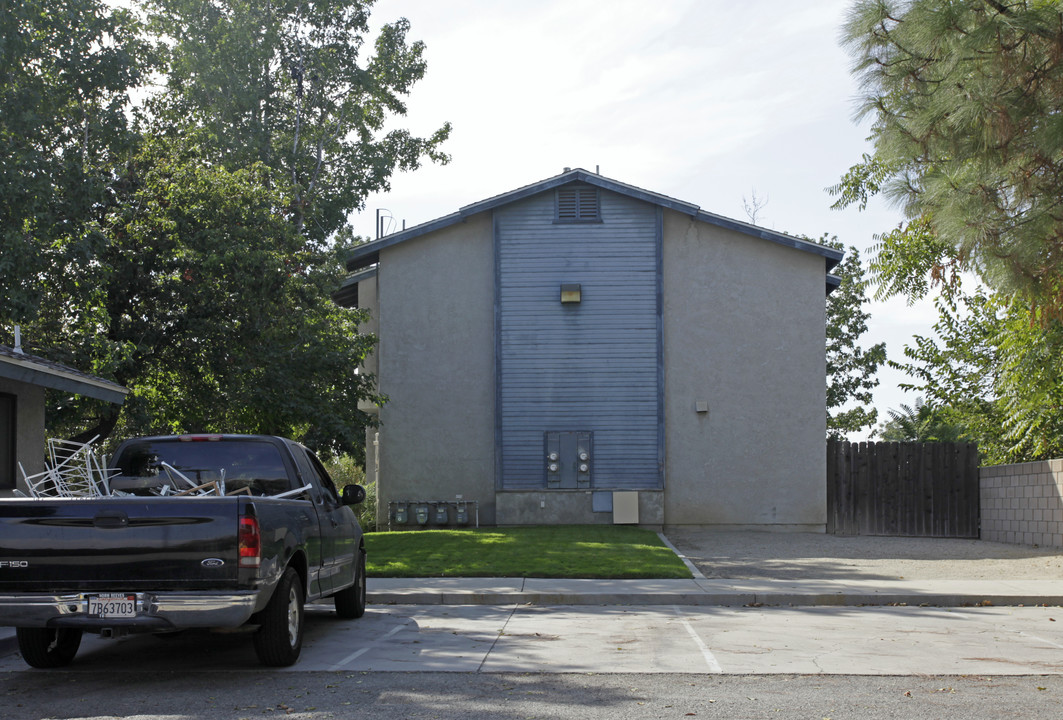 8148 Cypress Ave in Fontana, CA - Building Photo