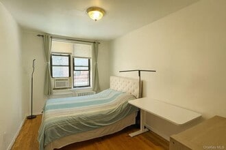 137-40 45th Ave in Queens, NY - Building Photo - Building Photo