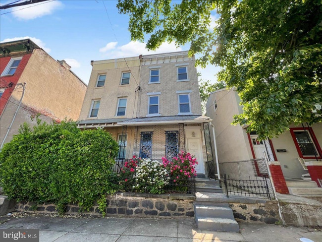 property at 657 N 37th St
