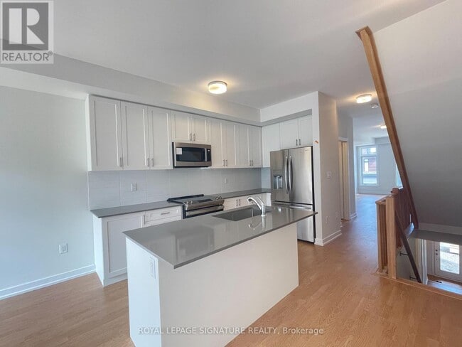65 Akil Thomas Gdns in Toronto, ON - Building Photo - Building Photo