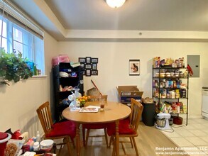 9 Griggs Pl, Unit 1 in Boston, MA - Building Photo - Building Photo