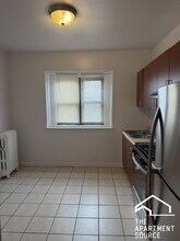4033 W Gladys Ave in Chicago, IL - Building Photo - Building Photo