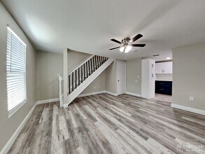 4356 S Lockwood Ridge Rd in Sarasota, FL - Building Photo - Building Photo