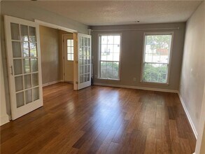 325 Bramford Way NW in Kennesaw, GA - Building Photo - Building Photo
