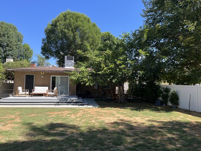 property at 21050 Avenue San Luis