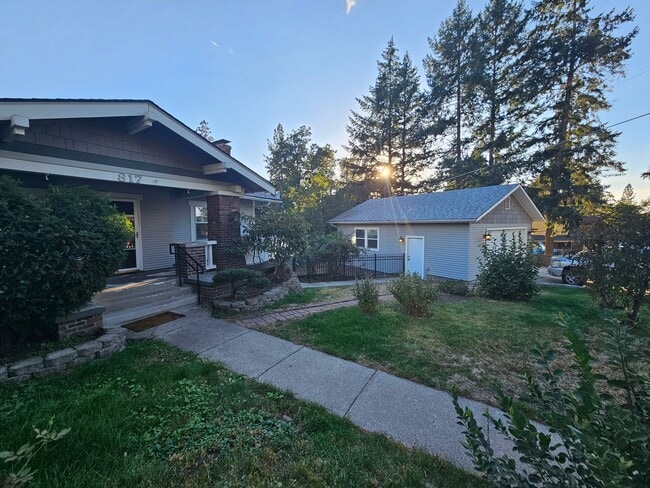 817 W 12th Ave in Spokane, WA - Building Photo - Building Photo