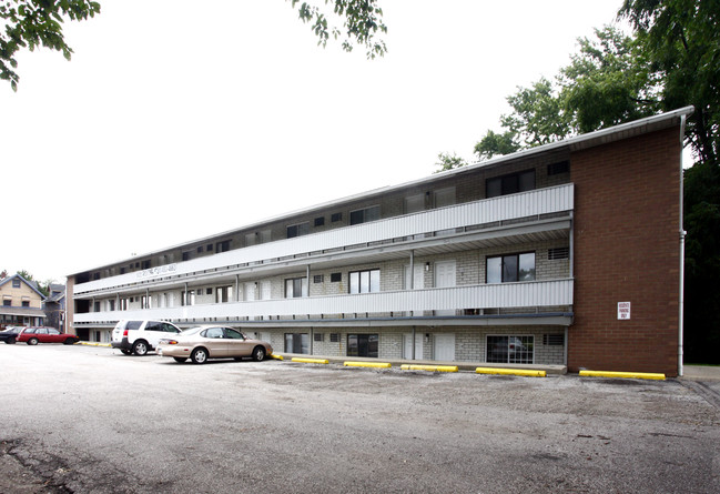 Buchtel Ave in Akron, OH - Building Photo - Building Photo