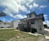 436 N Grandview Ave in Daytona Beach, FL - Foto de edificio - Building Photo