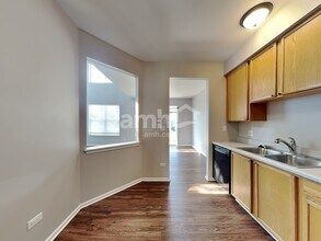 2923 White Thorn Cir in Naperville, IL - Building Photo - Building Photo