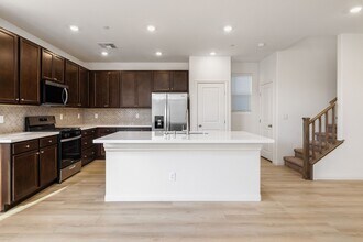 9541 Marsh Aster St in Las Vegas, NV - Building Photo - Building Photo