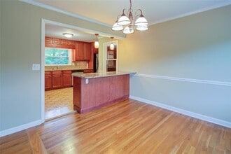 1125 Old Forge Dr in Roswell, GA - Building Photo - Building Photo