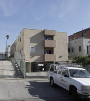 116 N Berendo St in Los Angeles, CA - Building Photo - Building Photo