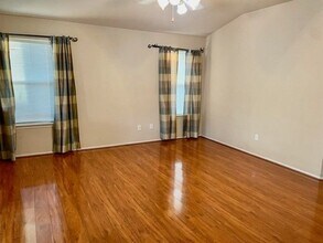 914 Whitewing Ln in College Station, TX - Building Photo - Building Photo