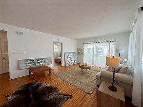 1135 101st St in Bay Harbor Islands, FL - Building Photo - Building Photo