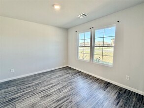 1395 Rd 5102 in Cleveland, TX - Building Photo - Building Photo