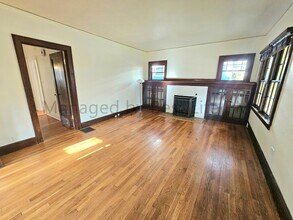 223 NE 62nd Ave in Portland, OR - Building Photo - Building Photo