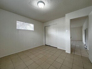 429 Tennessee St NE-Unit -Unit A in Albuquerque, NM - Building Photo - Building Photo