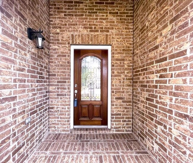7018 Baitland Dr in Missouri City, TX - Building Photo - Building Photo