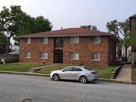 1444 W 16th St in Davenport, IA - Building Photo