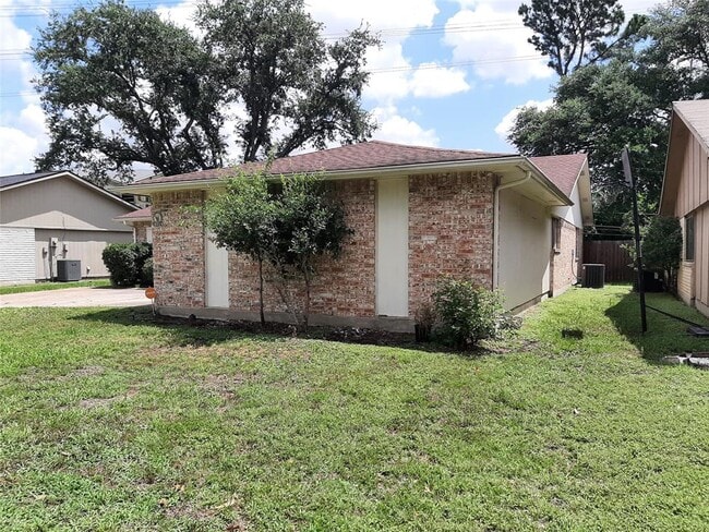 18214 Mantana Dr in Spring, TX - Building Photo - Building Photo